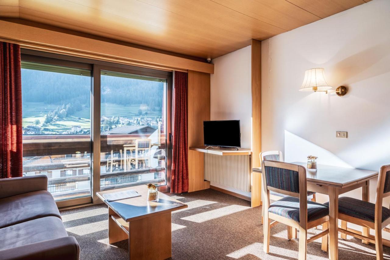 Hotel Anda Pozza di Fassa Exterior foto