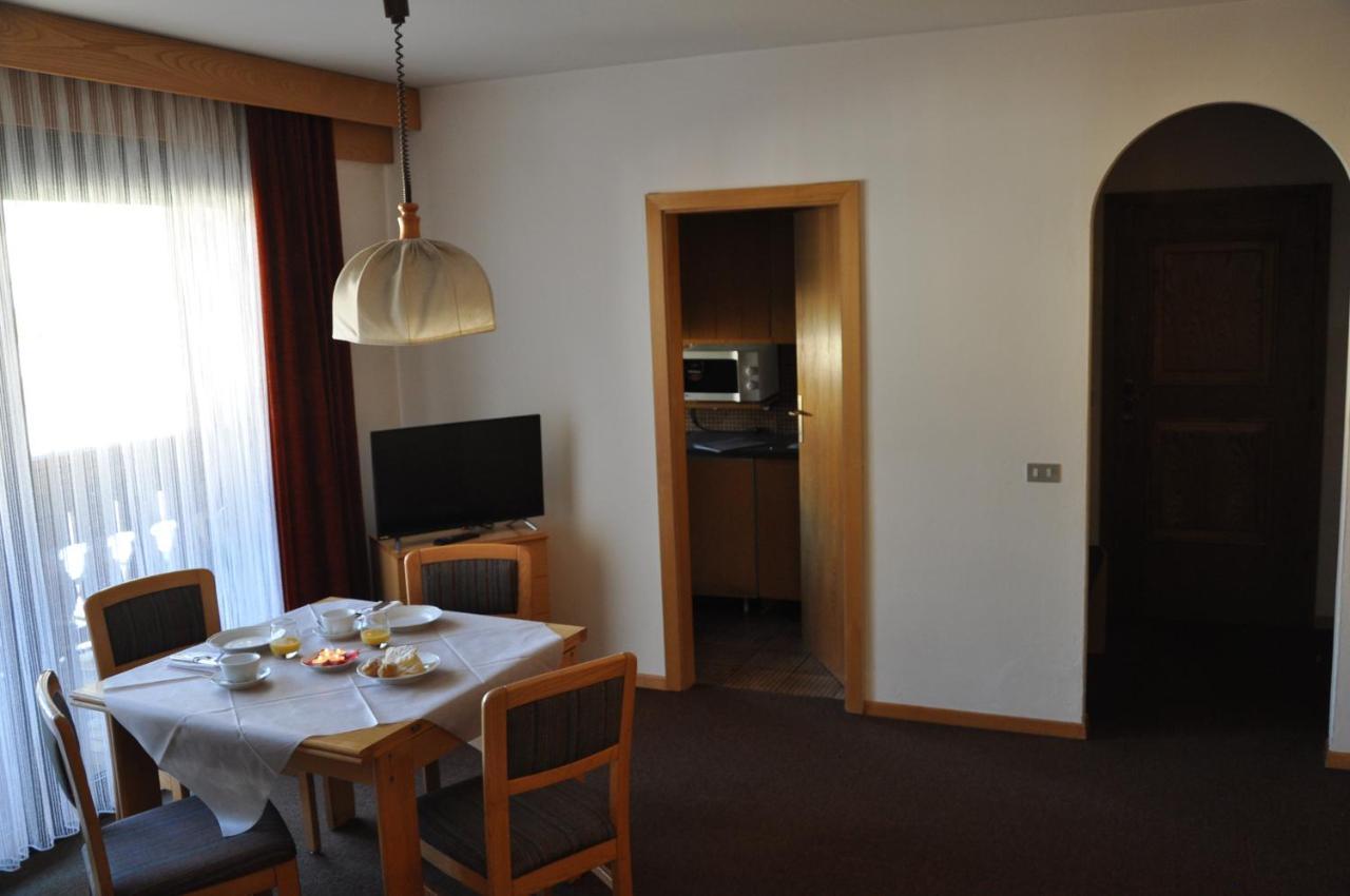 Hotel Anda Pozza di Fassa Exterior foto